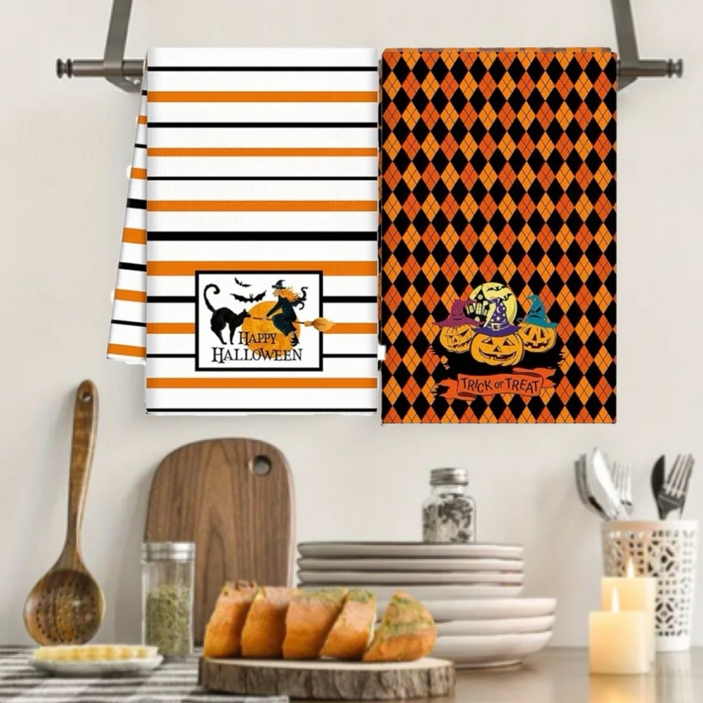 Dish Cloths, Set of Two. NIP, Halloween Designs, Decor